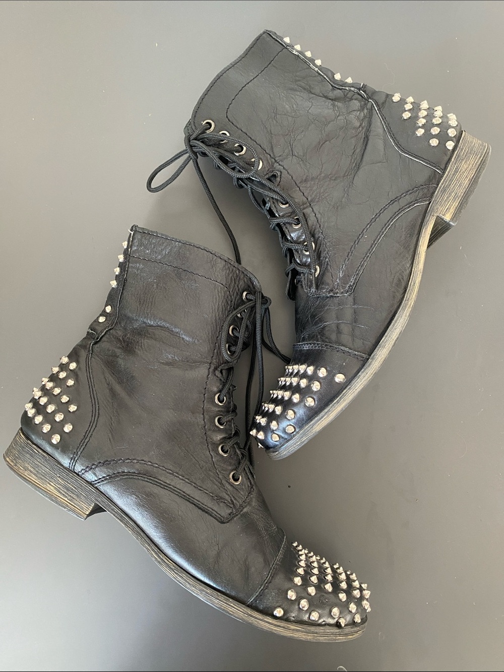 Steve Madden TROYY Black Leather Studded Lace-Up Combat Boots 9.5 D Edgy Punk - Picture 13 of 13